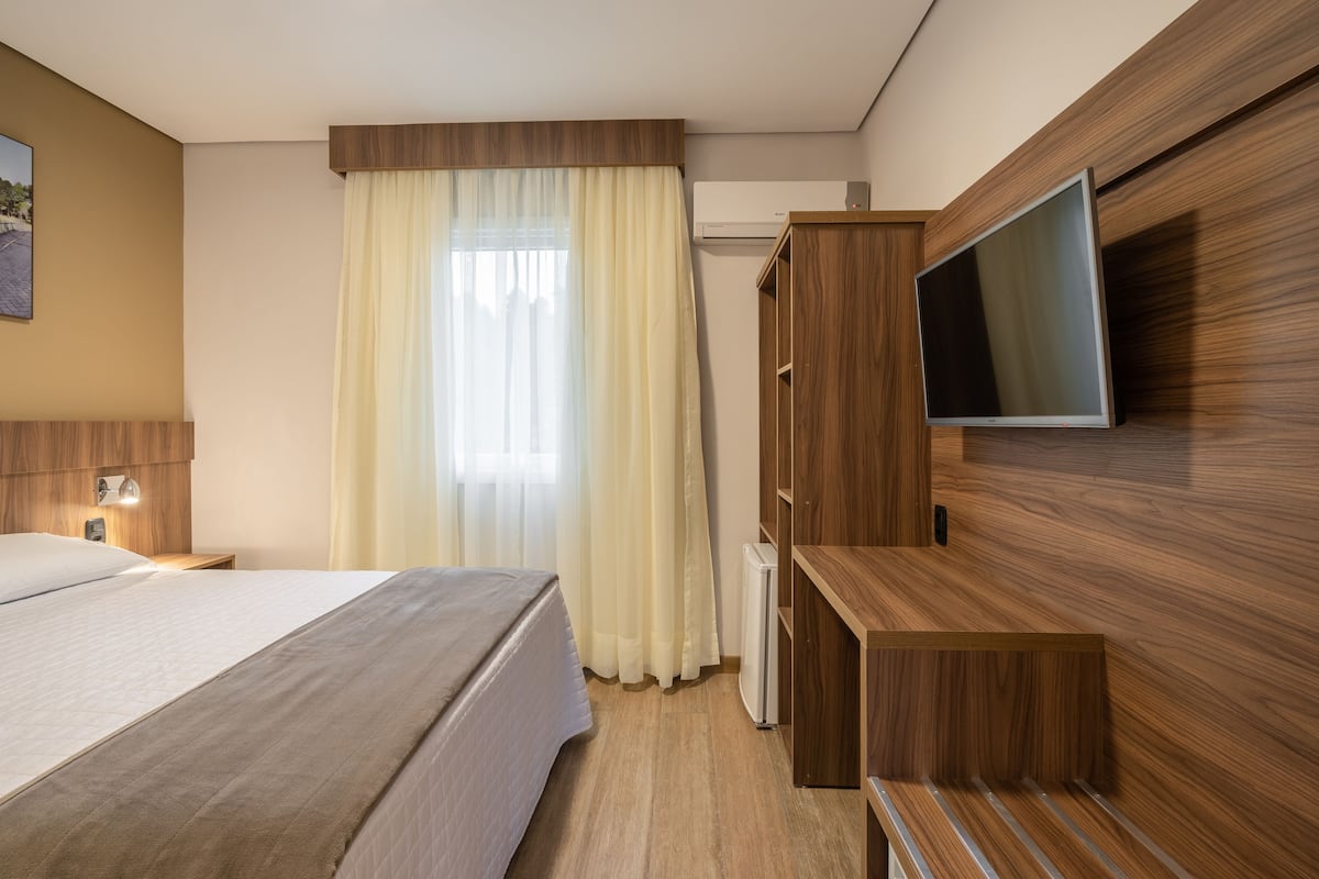 Economy-Doppelzimmer, 1 Queen-Bett, Nichtraucher