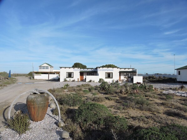Family Chalet | Exterior detail - HonneHokke Resort (Kamiesberg)