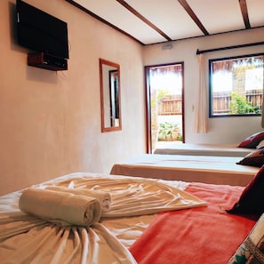 Habitación, planta baja | Tabla de planchar con plancha, camas supletorias, wifi gratis