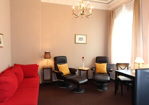 公寓 (Piccolo - incl. 50 EUR cleaning fee) | 起居区 | 平板电视、DVD 播放器