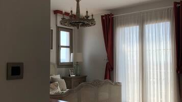 Villa, 3 habitaciones | 3 dormitorios, escritorio, tabla de planchar con plancha y wifi gratis