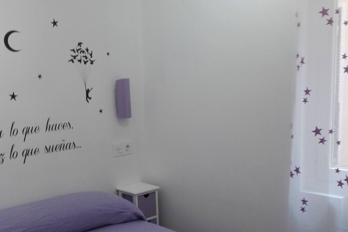 ห้องดับเบิล, เตียงใหญ่ 1 เตียง, ปลอดบุหรี่ | ห้องเก็บเสียง, Wi-Fi ฟรี, ผ้าปูที่นอน