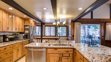 Family Cabin, 6 Bedrooms (6 Bedrooms) | Private kitchen | Full-size fridge, microwave, oven, stovetop