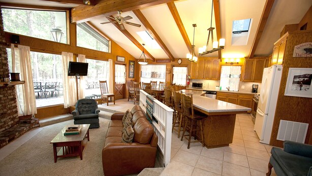 Family Cabin, 5 Bedrooms (5 Bedrooms) | Private kitchen | Coffee/tea maker, full-size fridge, microwave, oven - The Tree House II (Yosemite National Park)