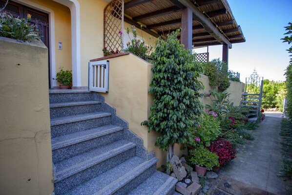 Entrée de l’hébergement