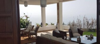 Villa Amr