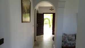 Unclassified image, 4 of 7, button - Villa  CHF (Allyene)