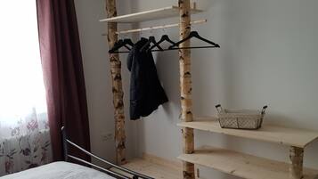 1 bedroom, iron/ironing board, WiFi, bed sheets