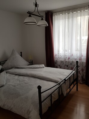 1 Schlafzimmer, Bügeleisen/Bügelbrett, WLAN, Bettwäsche