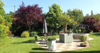 American chapel style detached house