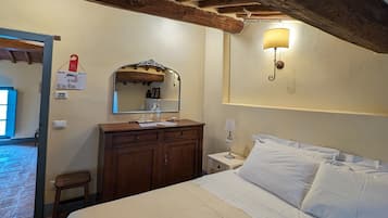 Chambre Double Confort, vue jardin | Literie hypoallergénique, coffres-forts dans les chambres