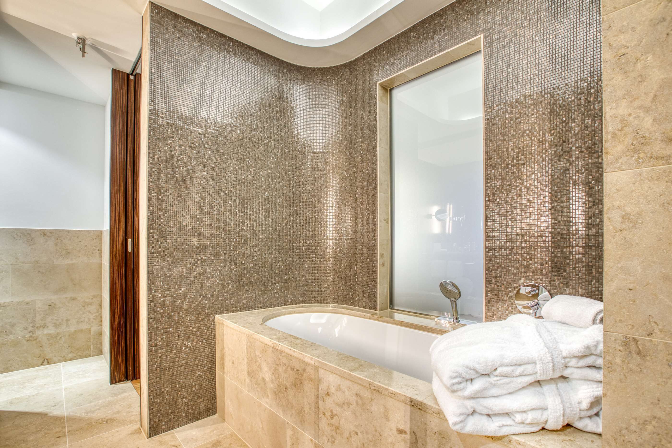 suite, 1 king bed | bathroom | shower, designer toiletries, hair dryer, slippers