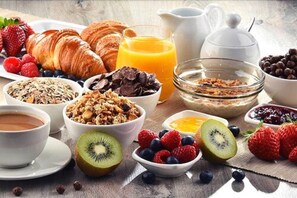 Desayuno buffet incluido todos los días