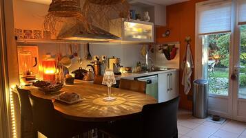 Réfrigérateur, four, plaque de cuisson, lave-vaisselle