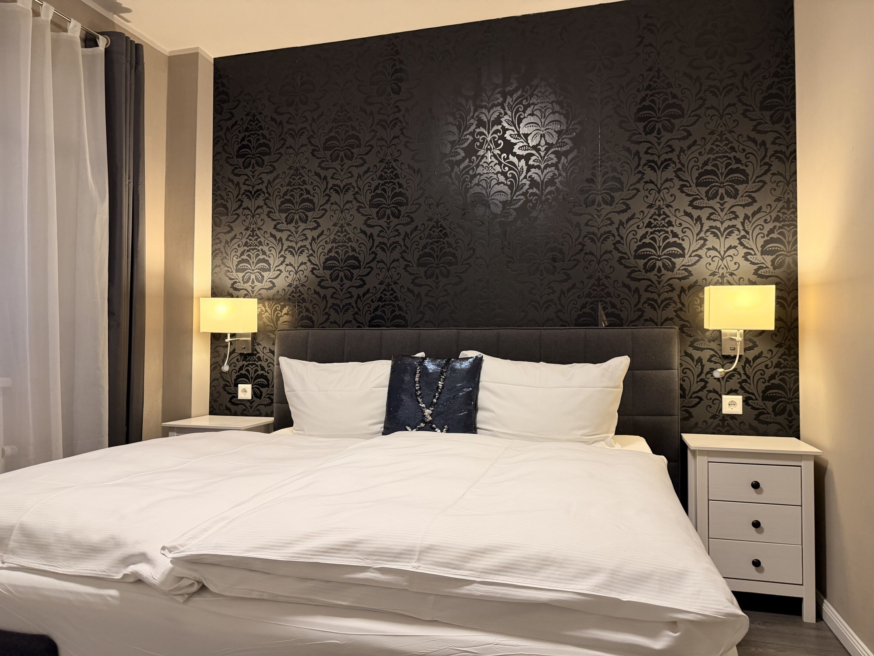 Deluxe Apartment, Private Bathroom | Interior