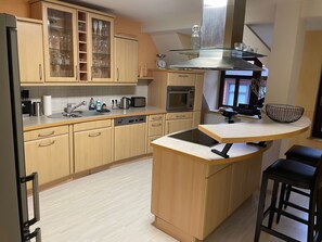 Comfort Apartment, Private Bathroom | Private kitchen