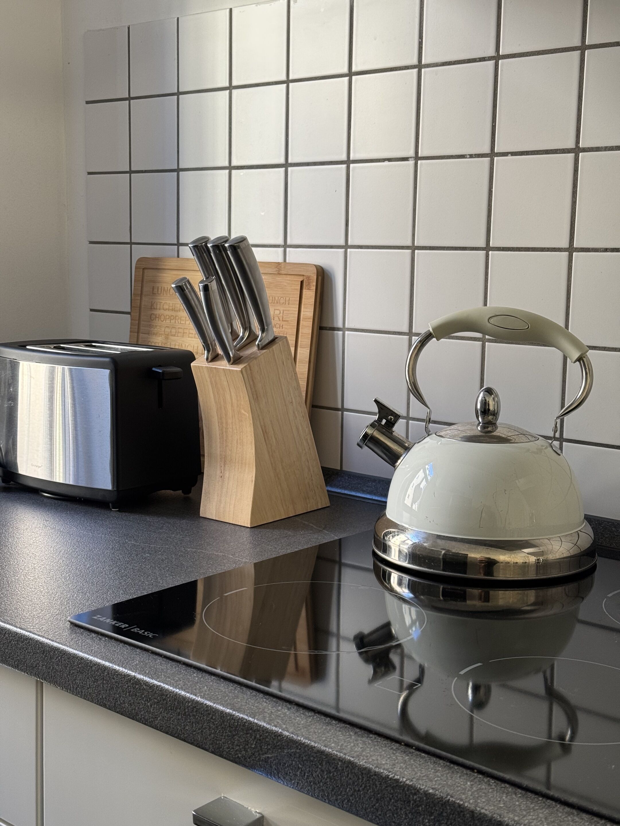 Deluxe Apartment, Private Bathroom | Interior