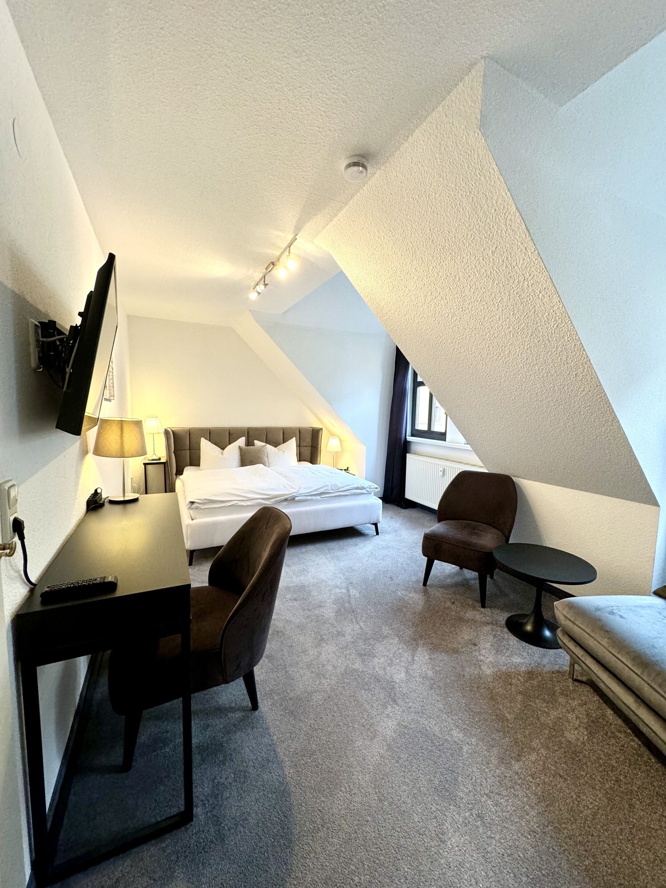 Classic-lejlighed - privat badeværelse - byudsigt