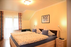 经济公寓 (incl. 30 EUR Cleaning Fee) | 防过敏的被褥、特色家居、笔记本电脑工作区、免费 WiFi