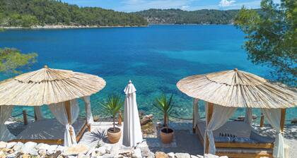 Eco Pebble Bay Beach House