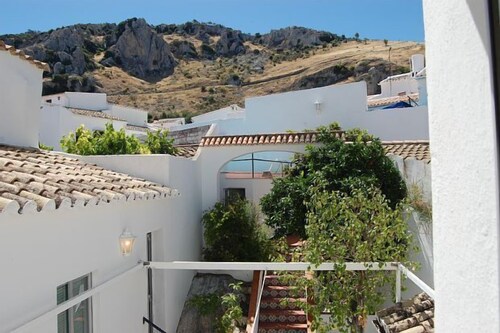 Zuheros Rural House La Cenefilla. House located in the heart of the village.