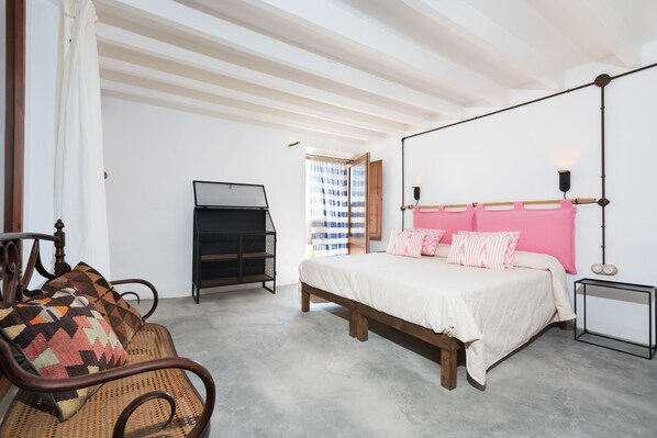 Wi-Fi gratuit, draps fournis