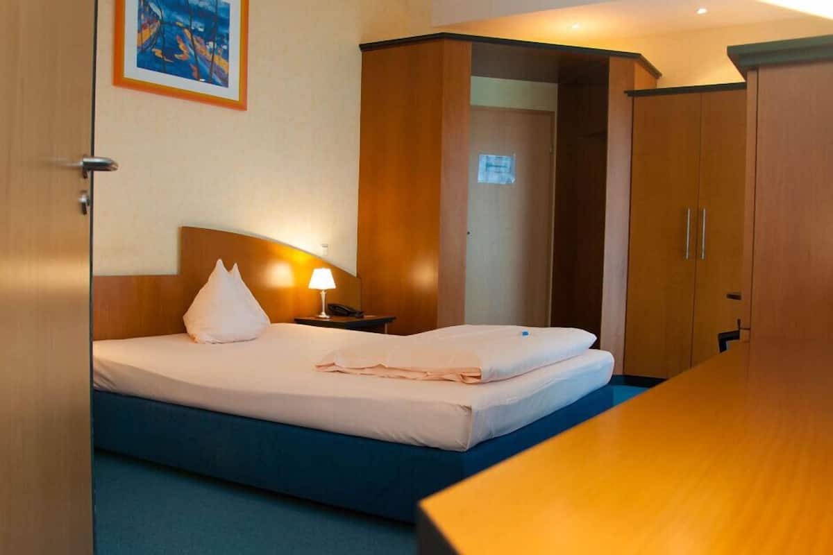 1 bedroom, minibar, in-room safe, desk