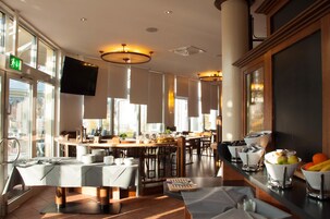 Desayuno buffet incluido todos los días 
