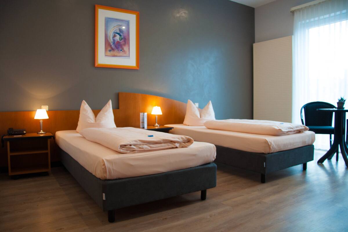 1 Schlafzimmer, Minibar, Zimmersafe, Schreibtisch