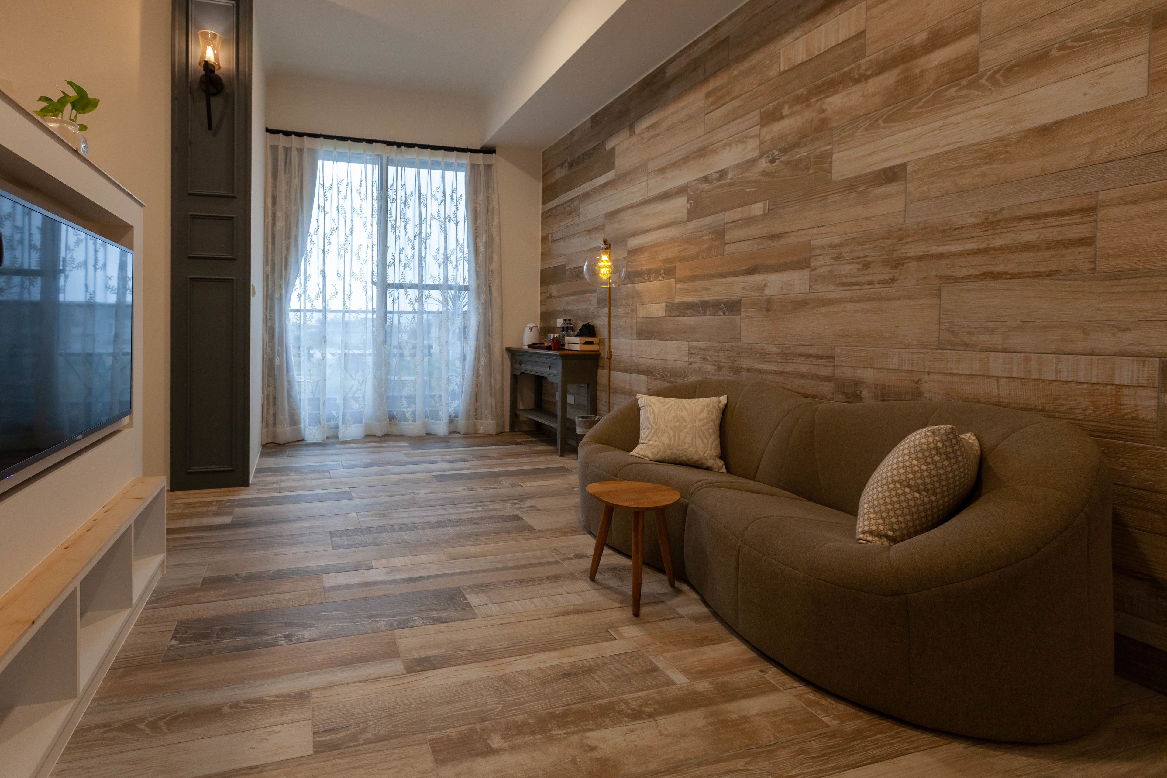 Double Room B  | Desk, free WiFi, bed sheets