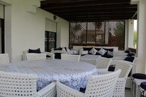 Terrace/patio - 2 Bedroom Terrace Apartment (Allyene)