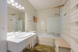 Apartment (Ter Panne 303) | Bathroom