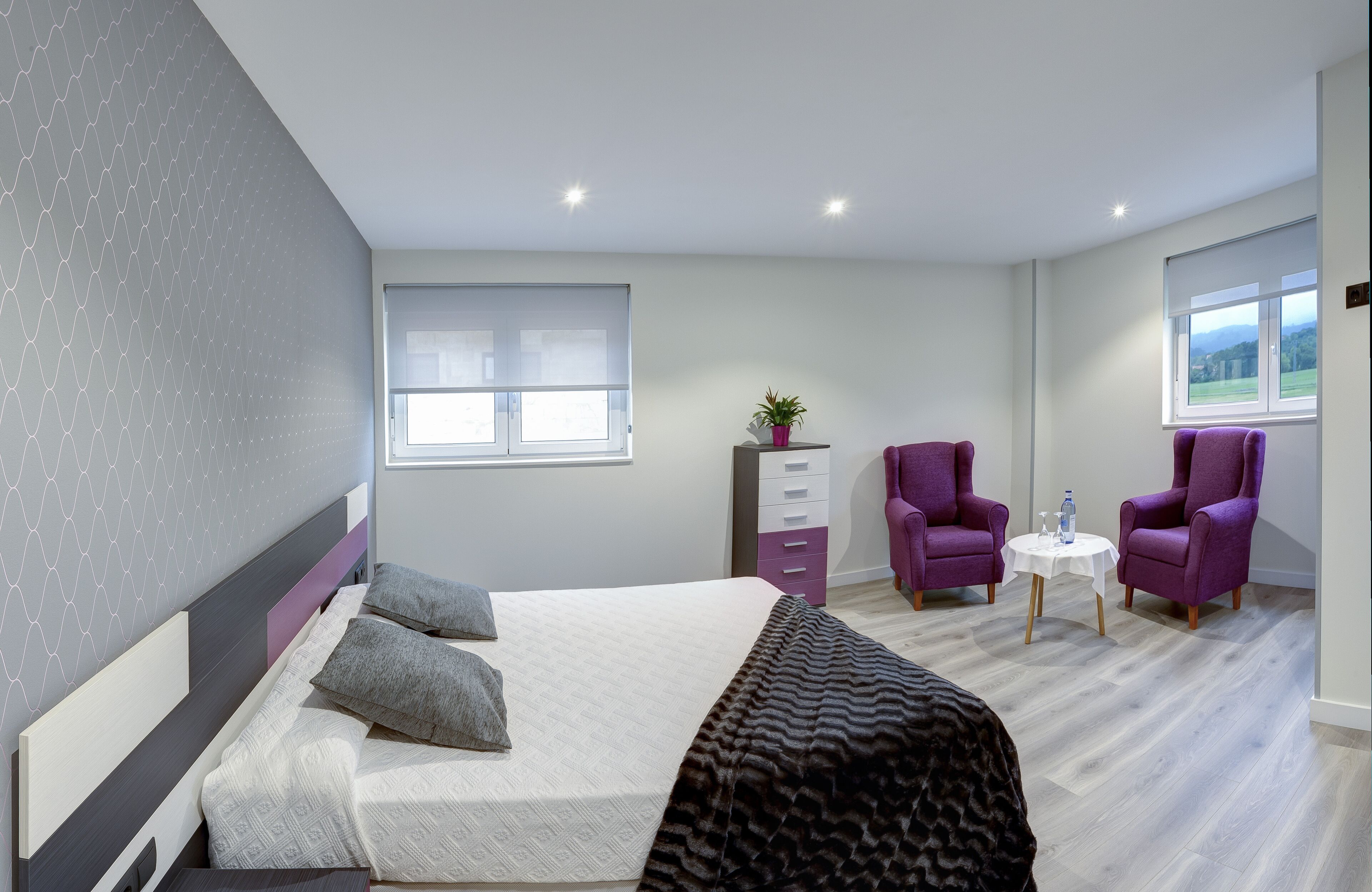 laptop workspace, soundproofing, cots/infant beds, free wifi