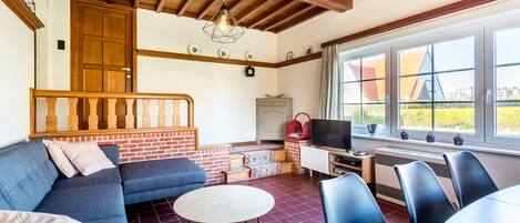 Villa, 4 Bedrooms (Josy) | Living room | Flat-screen TV