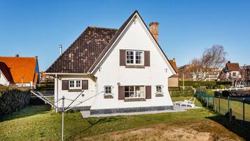 Villa, 4 slaapkamers (Josy) | Uitzicht op de tuin