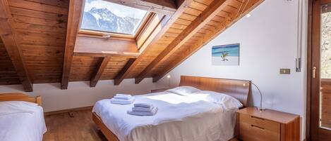 4 Schlafzimmer, Bügeleisen/Bügelbrett, kostenloses WLAN, Bettwäsche