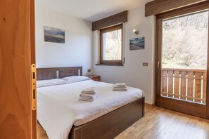 4 bedrooms, iron/ironing board, free WiFi, bed sheets - Casa Cavina (Venas di Cadore)