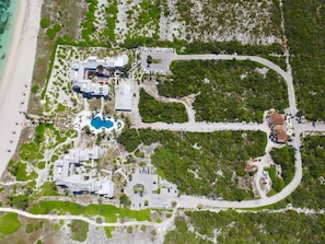 Exterior - SEA SONG Direct Oceanfront, 2 Kings, 2Bath, Beautiful Ocean Views! (Providenciales)