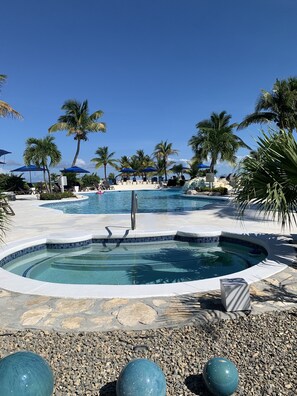 Outdoor pool, a heated pool - SEA SONG Direct Oceanfront, 2 Kings, 2Bath, Beautiful Ocean Views! (Providenciales)