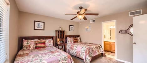 2 habitaciones, tabla de planchar con plancha y wifi gratis