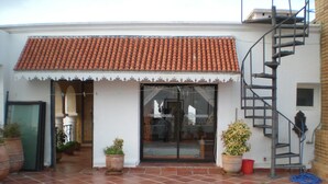Terrace/patio - App Isk (Allyene)
