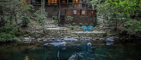 المنشأة من الخارج