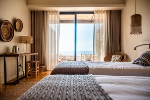 Premium bedding, minibar, in-room safe, individually decorated - Sensi Azores Nature and SPA (Ponta Delgada)