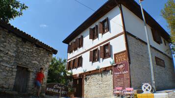 Façade de lâhĂ©bergement