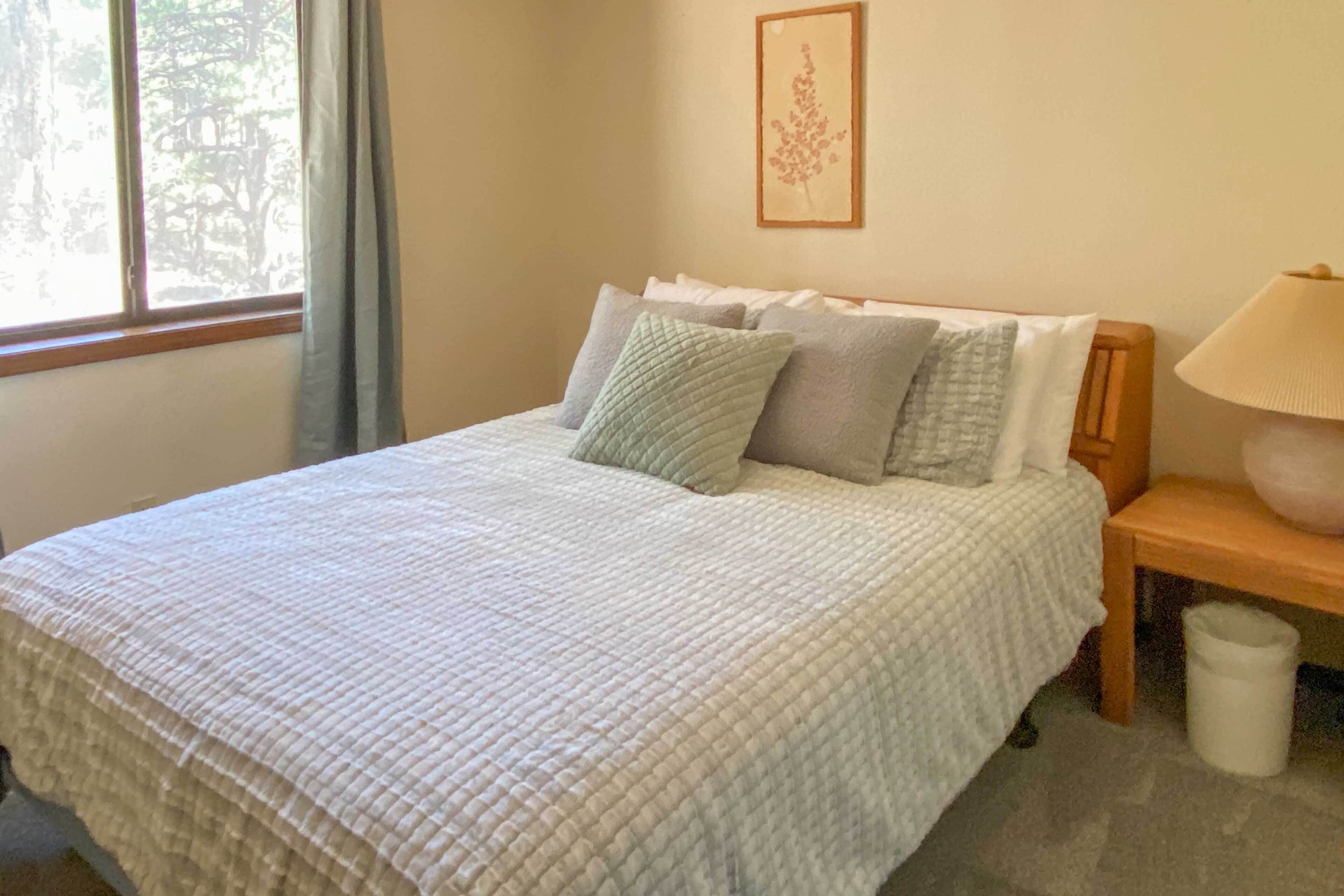 Renovated Mtn Home w/ EV Chargers ~ 10 Mi to Dtwn!