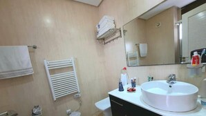 Apartment, 2 Bedrooms, Garden View | Bathroom shower - Residence la Cassia Apartment (M'diq)