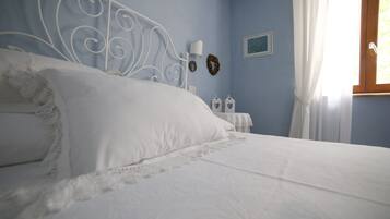 5 chambres, bureau, fer et planche Ă repasser, Wi-Fi gratuit