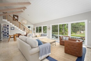 Smart TV, video library