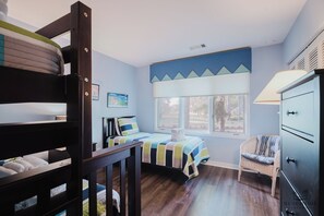 6 bedrooms, internet