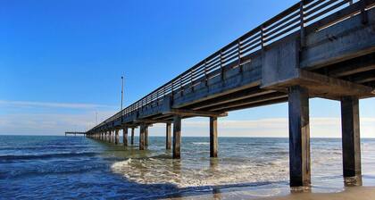 Cozy Pet Friendly Duplex Cottage nestled right in the heart of the flats!